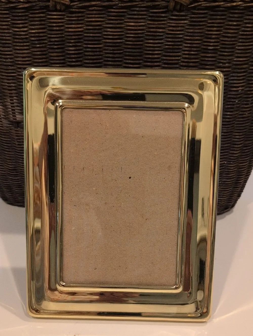 Classic Vintage Gold Photo Frame - Elegant Home Accent 4.25 x 6.5 Photo Opening